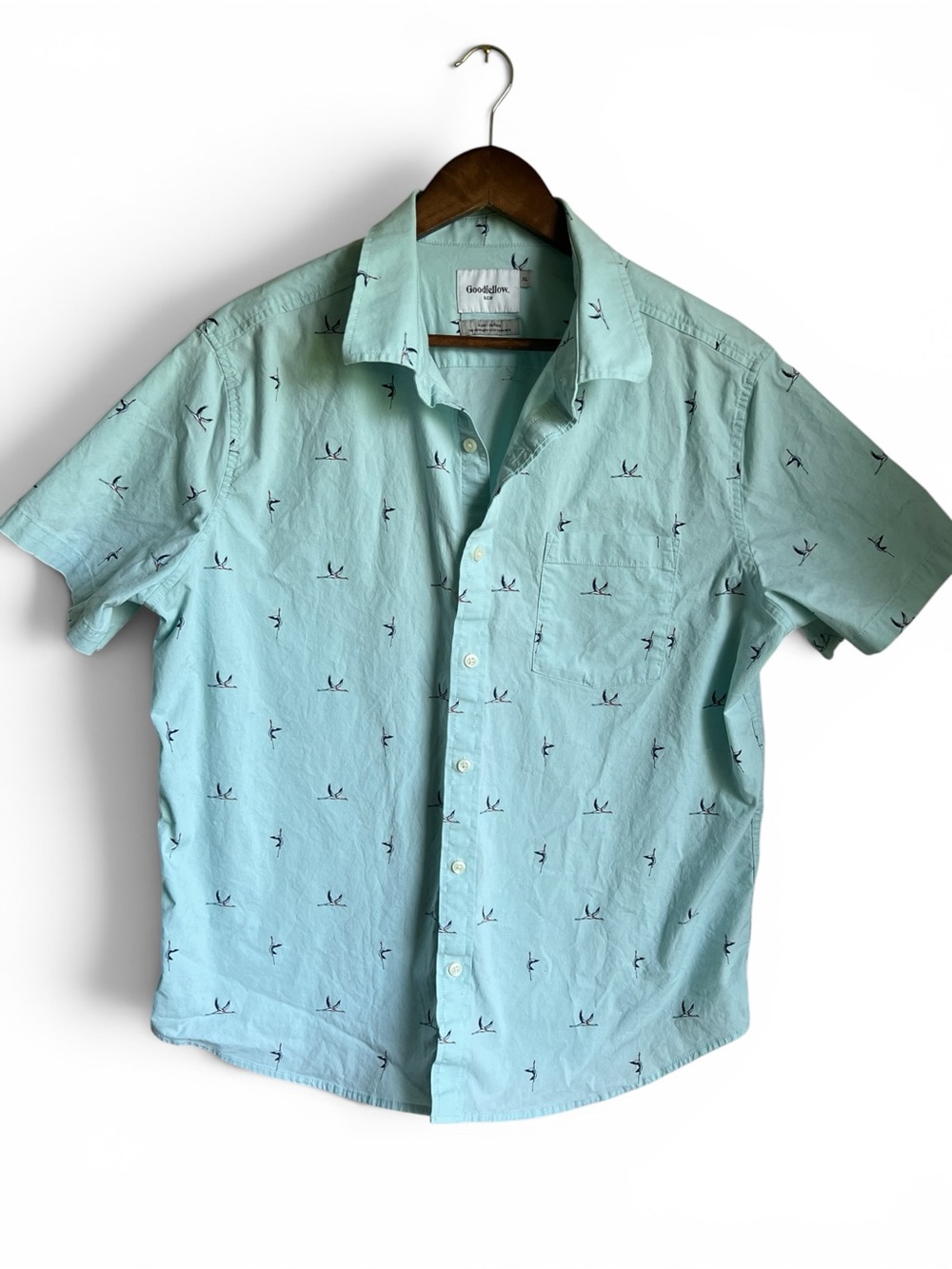 Coastal Resort Button Up Shirt Men’s XL Lightweight Beach Vacation